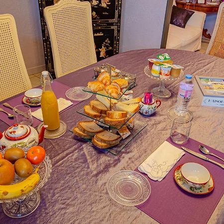 La Chambre D'Amis La Costignieres Montgueux Bagian luar foto