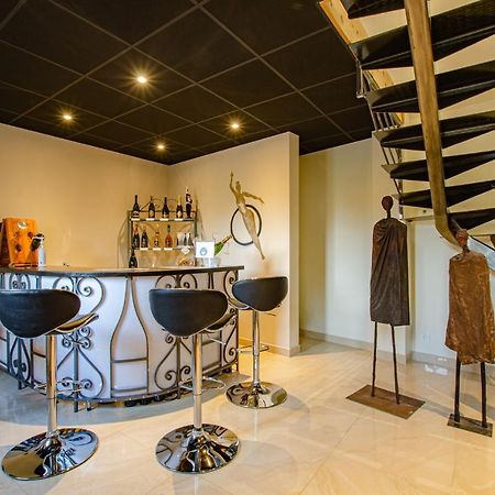 La Chambre D'Amis La Costignieres Montgueux Bagian luar foto