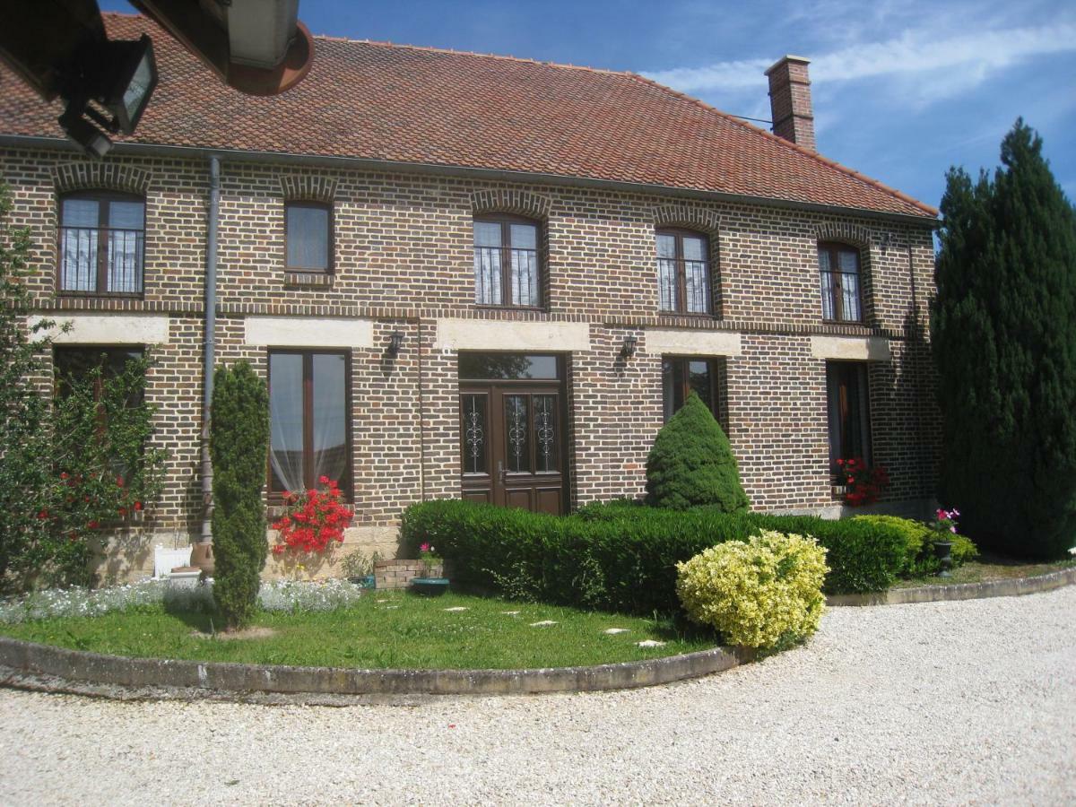 La Chambre D'Amis La Costignieres Montgueux Bagian luar foto